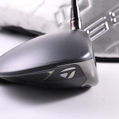 Taylormade Qi35 Driver / 10.5 Degree / Regular Flex Kai'li Blue 60 Shaft - Image 3