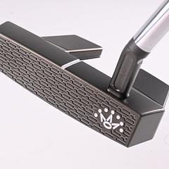 Scotty Cameron Phantom Black 5.5 Putter / 35 Inch - Image 3
