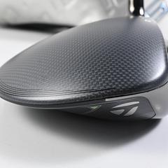 Taylormade Qi35 Driver / 10.5 Degree / Regular Flex Fujikura Ventus TR Blue 5 - Image 3