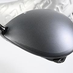 Taylormade Qi35 Driver / 10.5 Degree / X-Flex Kai'li Dark Waves White 60 Shaft - Image 5