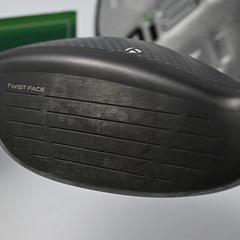 Taylormade Qi35 Max #6 Hybrid / 31 Degree / Regular Flex Fujikura AIRSPD 50 - Image 4