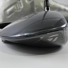 Taylormade Qi35 Driver / 10.5 Degree / X-Flex Kai-Li White 70 - Image 3