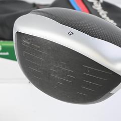 Taylormade M4 Driver / 10.5 Degree / Senior Flex Fujikura Atmos Red 5 Shaft - Image 4