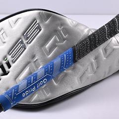 Taylormade Qi35 Driver / 9 Degree / X-Flex Kai'li Blue CB Darkwave 60 Shaft - Image 8