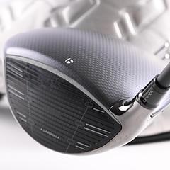 Taylormade Qi35 Driver / 10.5 Degree / Regular Flex Fujikura Ventus Blue 5 Shaft - Image 4