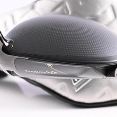 Taylormade Qi35 Driver / 10.5 Degree / Regular Flex Fujikura Ventus Blue 5 Shaft - Image 5