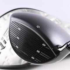 Taylormade Qi35 Max Driver / 10.5 Degree / Regular Flex Helium Nanocore 5 ShaftST - Image 4