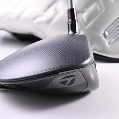 Taylormade Qi35 Max Driver / 10.5 Degree / Regular Flex AirSpeeder 50 Shaft - Image 3