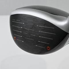 Taylormade M6 D-Type Driver / 10.5 Degree / Regular Flex Fujikura Atmos Black 6 - Image 4