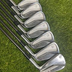 TaylorMade P7MC 4-PW Irons - Image 1