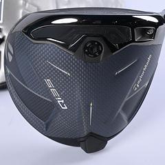 Taylormade Qi35 Driver / 9 Degree / Stiff Flex Kai'li Dark Waves White 60 Shaft - Image 2