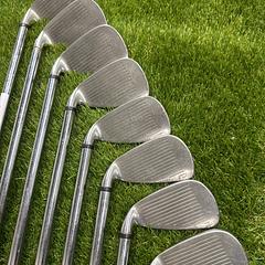 Wilson Deep Red 4-SW Irons - Image 3