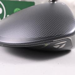 Taylormade Qi35 Driver / 10.5 Degree / Regular Flex Fujikura Ventus Blue 5 Shaft - Image 3