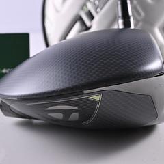 Taylormade Qi35 LS Driver / 9 Degree / Stiff Flex Kai'li White Dark Waves 60 - Image 3