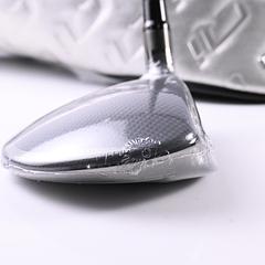 Taylormade Qi35 Max Lite #5 Wood / 18.5 Degree / Senior Flex Vanquish 4 Shaft - Image 3