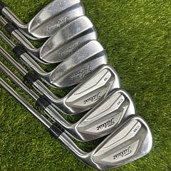 Titleist CB/620 4-9 Irons - Image 1