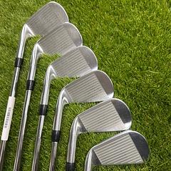 Titleist CB/620 4-9 Irons - Image 3