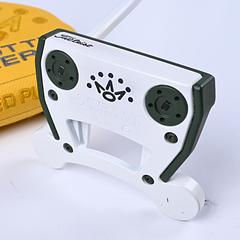 Scotty Cameron Futura 2017 6M Putter / 34 Inch / Refurbished - Image 1