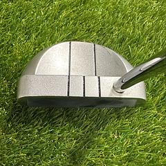 Odyssey Dual Force Rossie 2 33.5" Putter - Image 2