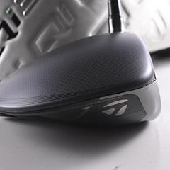 Taylormade Qi35 Driver / 10.5 Degree / Regular Flex Ventus Blue 5 Shaft - Image 3