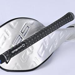 Taylormade Qi35 Driver / 10.5 Degree / Stiff Flex Fujikura Ventus Blue 5 Shaft - Image 2