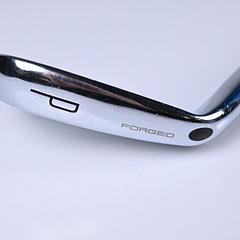 Wilson Staff Model Pitching Wedge / 46 Degree / Regular Flex Dynamic Gold R300 - Image 3