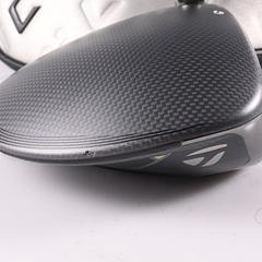 Taylormade Qi35 Driver / 10.5 Degree / Regular Flex UST Mamiya Helium NCT 5 - Image 3