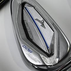 Mizuno JPX 900 Hot Metal Irons / 6-PW+GW / Regular Flex AMT Tour White R300 - Image 1