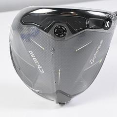 Taylormade Qi35 Driver / 10.5 Degree / Stiff Flex Fujikura Ventus Blue 5 Shaft - Image 2