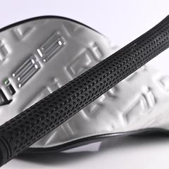 Taylormade Qi35 Driver / 9 Degree / Regular Flex Vanquish 5 Shaft - Image 2