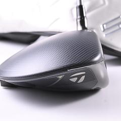 Taylormade Qi35 Driver / 10.5 Degree / Regular Flex Fujikura Air Speeder 50 - Image 7