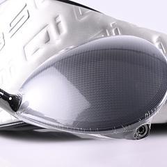 Taylormade Qi35 Driver / 9 Degree / Stiff Flex Kai'li White Dark Waves 60 Shaft - Image 5