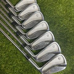 TaylorMade P7MC 4-PW Irons - Image 1