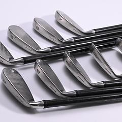 Wilson Deep Red II Irons / 4-PW+GW+SW / Senior Flex Wilson Tri-Ply Shafts - Image 4