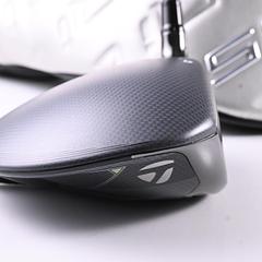 Taylormade Qi35 Driver / 9 Degree / Regular Flex Fujikura Ventus Blue 5 Shaft - Image 1