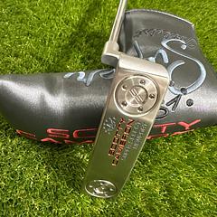 Scotty Cameron Super Select Newport 34" Putter - Image 1