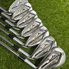 Mizuno JPX 921 Hot Metal 5-GW Irons - Image 1