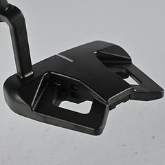 Scotty Cameron Triple Black Limited Release Phantom 9.5 Putter / 34 Inch - Image 4