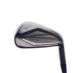 Used Mizuno JPX 923 Forged 7 Iron / 30.0 Degrees / Soft Regular Flex - Image 1