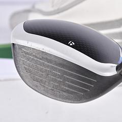 Ladies Taylormade SIM2 Max #5 Wood / 18 Degree / Ladies Flex Aldila NV 45 Shaft - Image 4