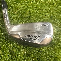 Titleist TMB 716 4 Iron - Image 1
