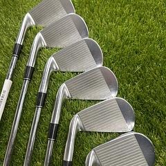 Srixon ZX7 5-PW Irons - Image 3