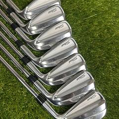 Titleist T100 4-PW Irons - Image 1