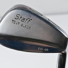 Wilson FG-49 #9 Iron / Regular Flex Dynamic Gold R500 Shaft - Image 1