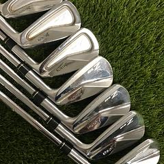 Srixon z945 combo set 4-PW - Image 1